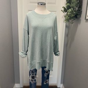 Oversized sweatshirt